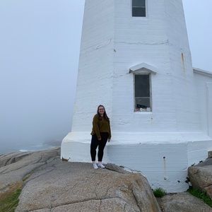 Meet your Posher, Annalise